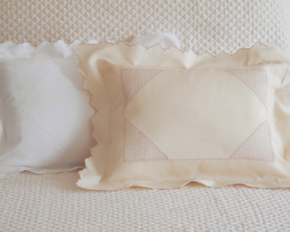 Linen: From Summer Classic to Year-Round Elegance