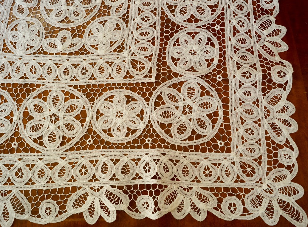 Vintage Cluny Lace Tablecloth